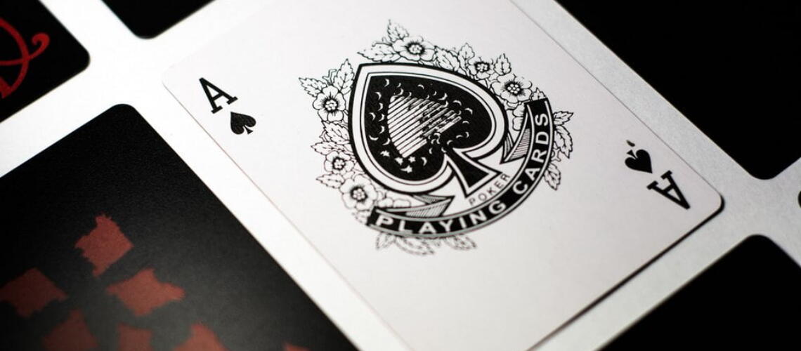 Vilka är de lättaste och de svåraste casinokortspelen att lära sig?