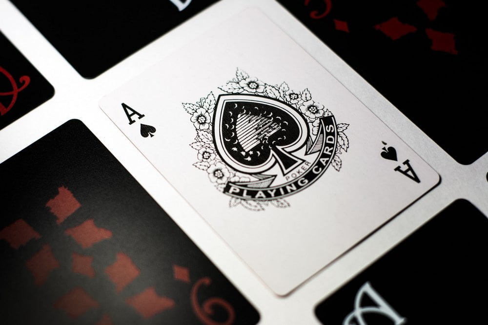 Vilka är de lättaste och de svåraste casinokortspelen att lära sig?