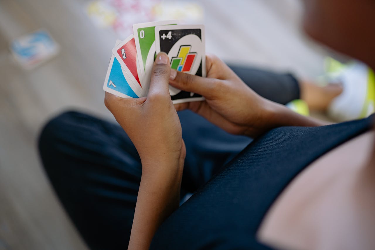 UNO Reverse Card – så fungerar vänd-kortet och när du spelar det